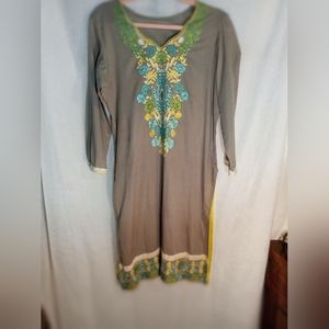 WOMENS GRAY TUNIC W/ YELLOW &BLUE EMBELLISHMENTS